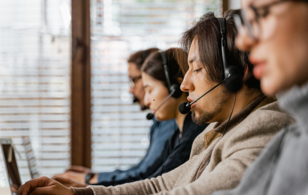 Read more about the article The Modern Business Edge: How Managed Call Centre Solutions Are Redefining Customer Service