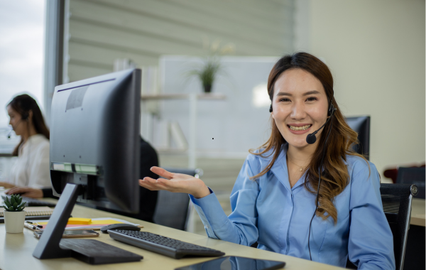 Read more about the article How to Find the Best Outsourced Call Center Solutions USA for Your Business